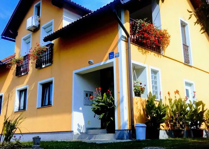 Apartment Medeni